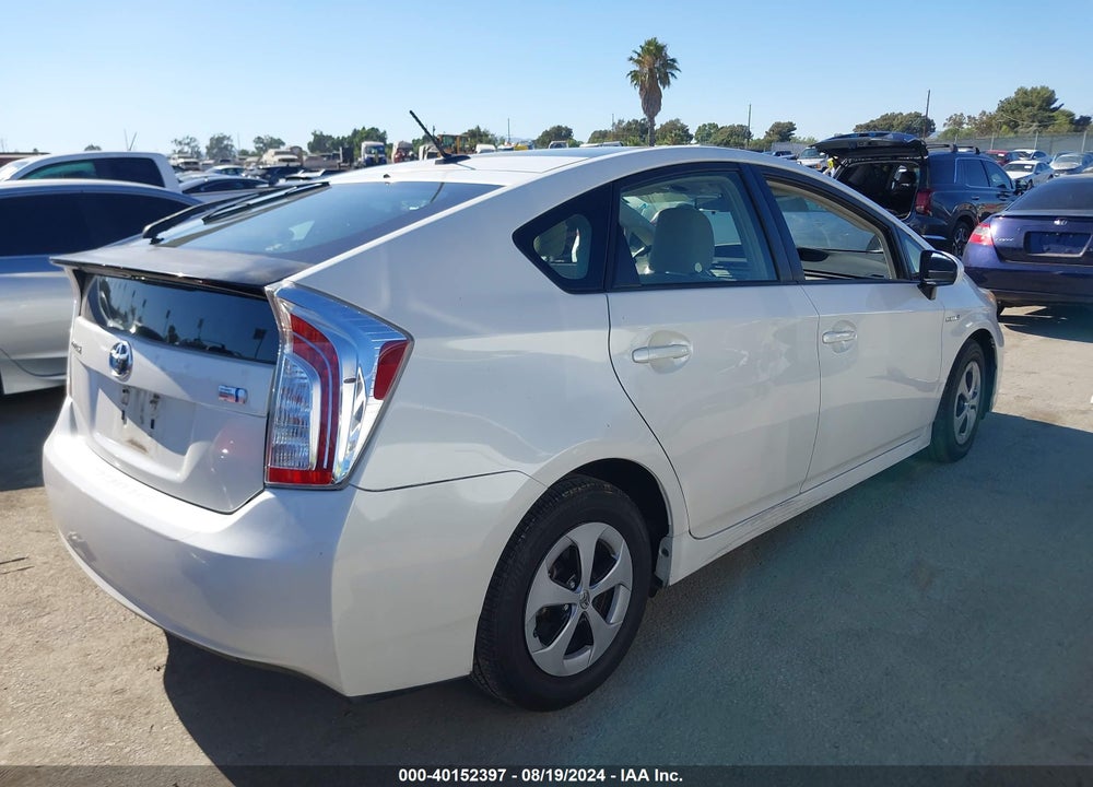 2014 TOYOTA PRIUS THREE VIN: JTDKN3DU6E1822862