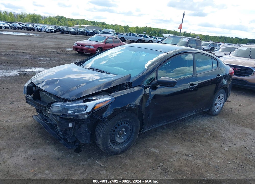 2017 KIA FORTE VIN: 3KPFK4A73HE018325