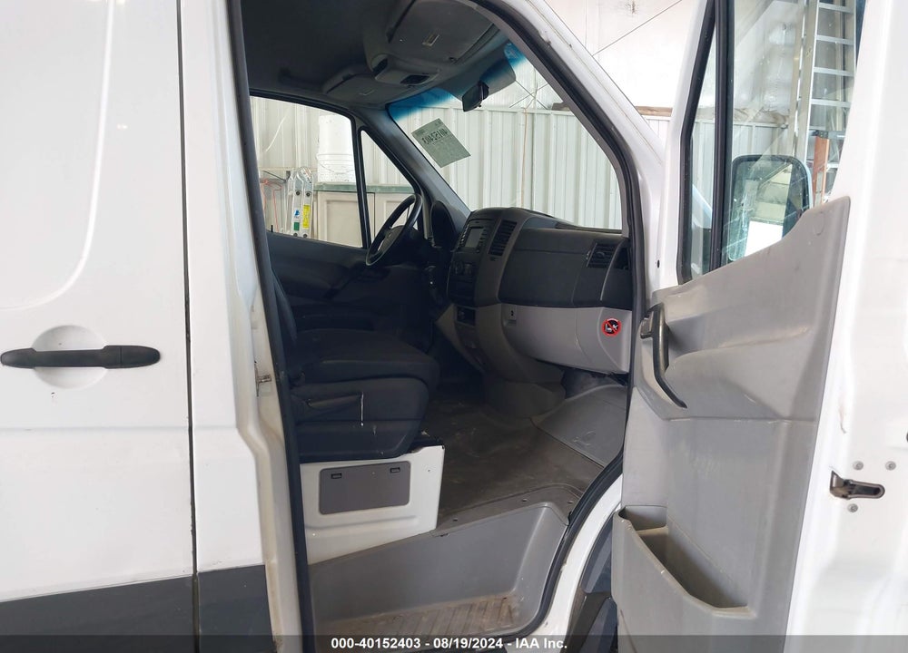 2016 MERCEDES-BENZ SPRINTER 2500 HIGH ROOF/HIGH ROOF VIN: WD3PE8DD4GP194507