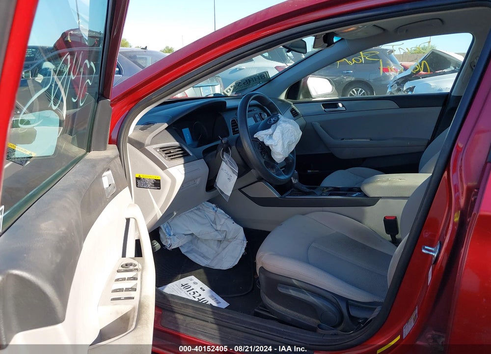 2016 HYUNDAI SONATA VIN: 5NPE24AF1GH396074