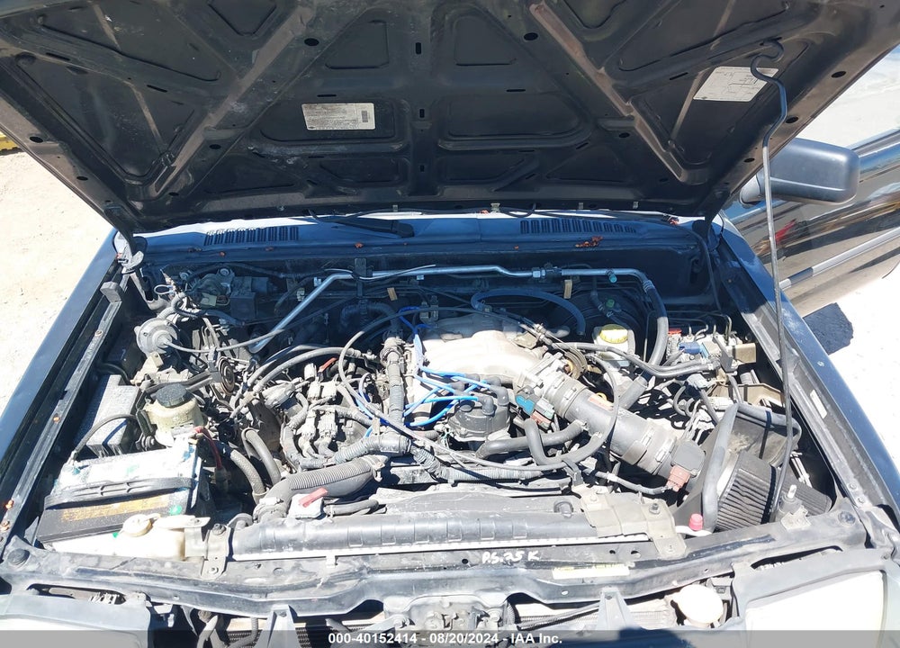 2000 NISSAN XTERRA VIN: 5N1ED28T7YC581832