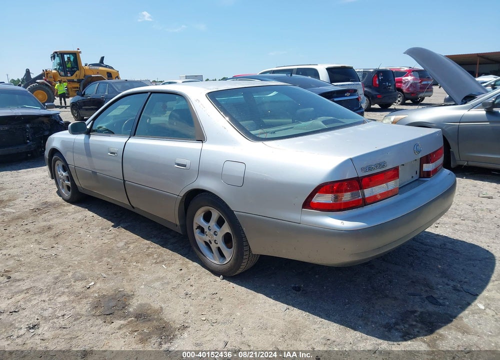 2001 LEXUS ES 300 VIN: JT8BF28GX10331043