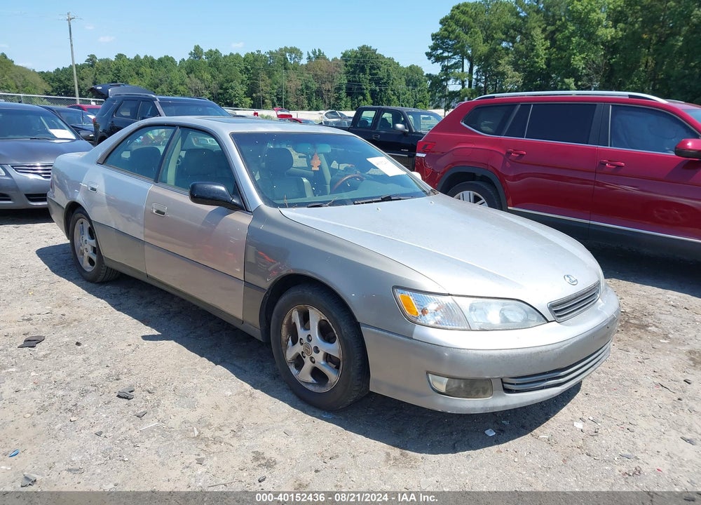 2001 LEXUS ES 300 VIN: JT8BF28GX10331043