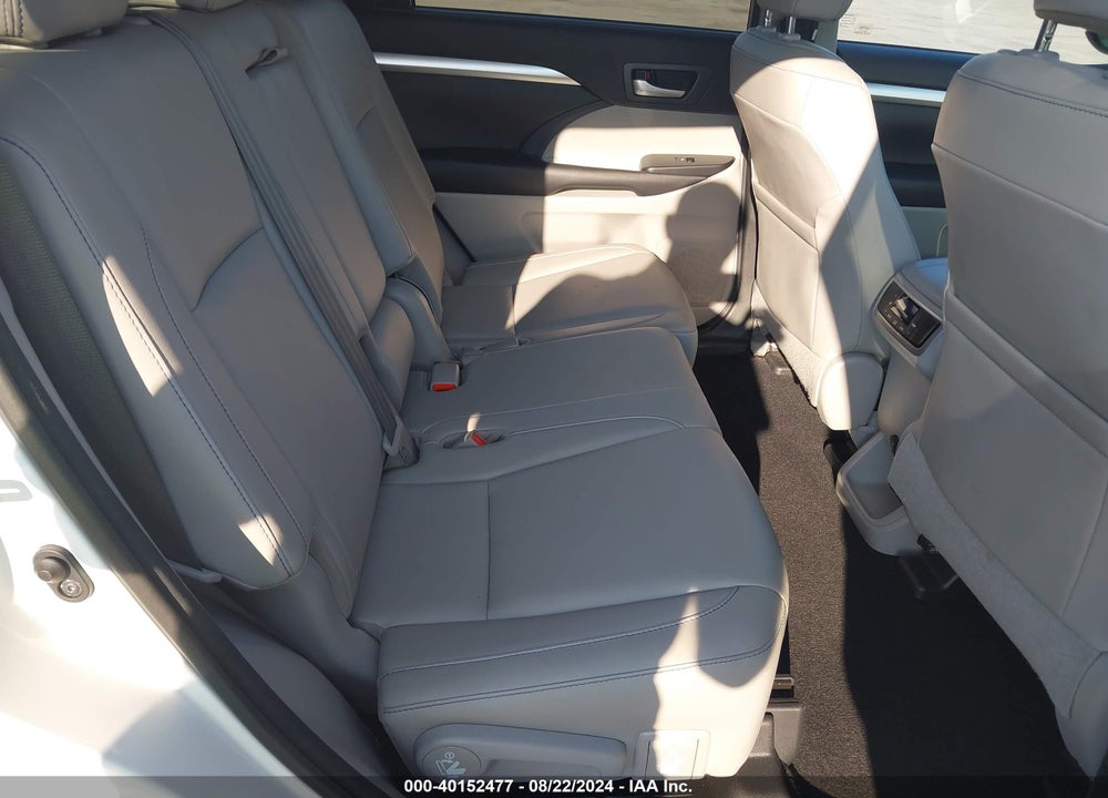 2016 TOYOTA HIGHLANDER XLE V6 VIN: 5TDKKRFH9GS156730