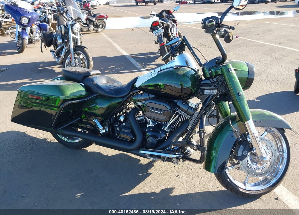 2014 HARLEY-DAVIDSON FLHRSE4 CVO VIN: 1HD1PG813EB955682