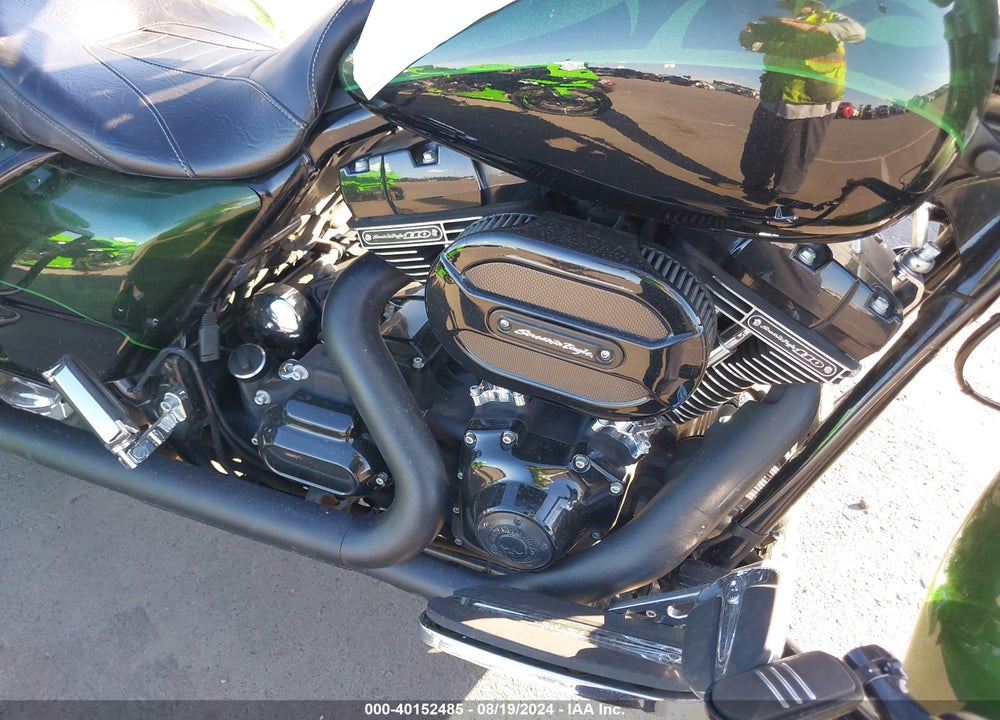 2014 HARLEY-DAVIDSON FLHRSE4 CVO VIN: 1HD1PG813EB955682