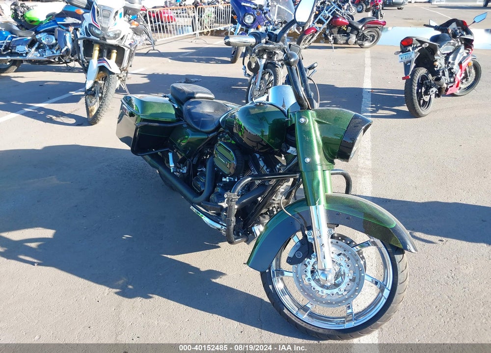 2014 HARLEY-DAVIDSON FLHRSE4 CVO VIN: 1HD1PG813EB955682