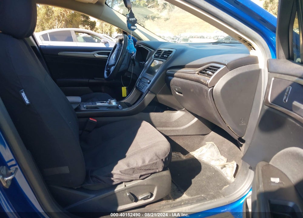 2017 FORD FUSION SE VIN: 3FA6P0H70HR110183