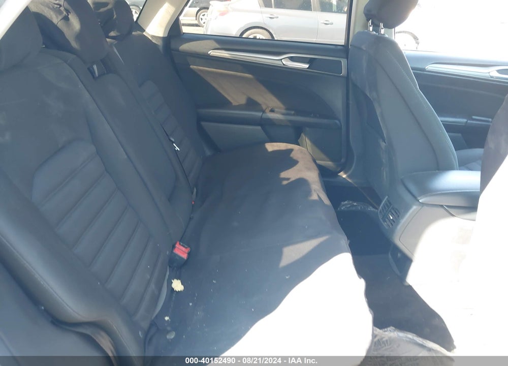 2017 FORD FUSION SE VIN: 3FA6P0H70HR110183