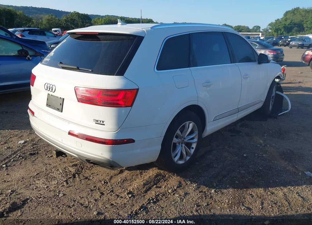 2017 AUDI Q7 3.0T PREMIUM VIN: WA1AAAF78HD028123