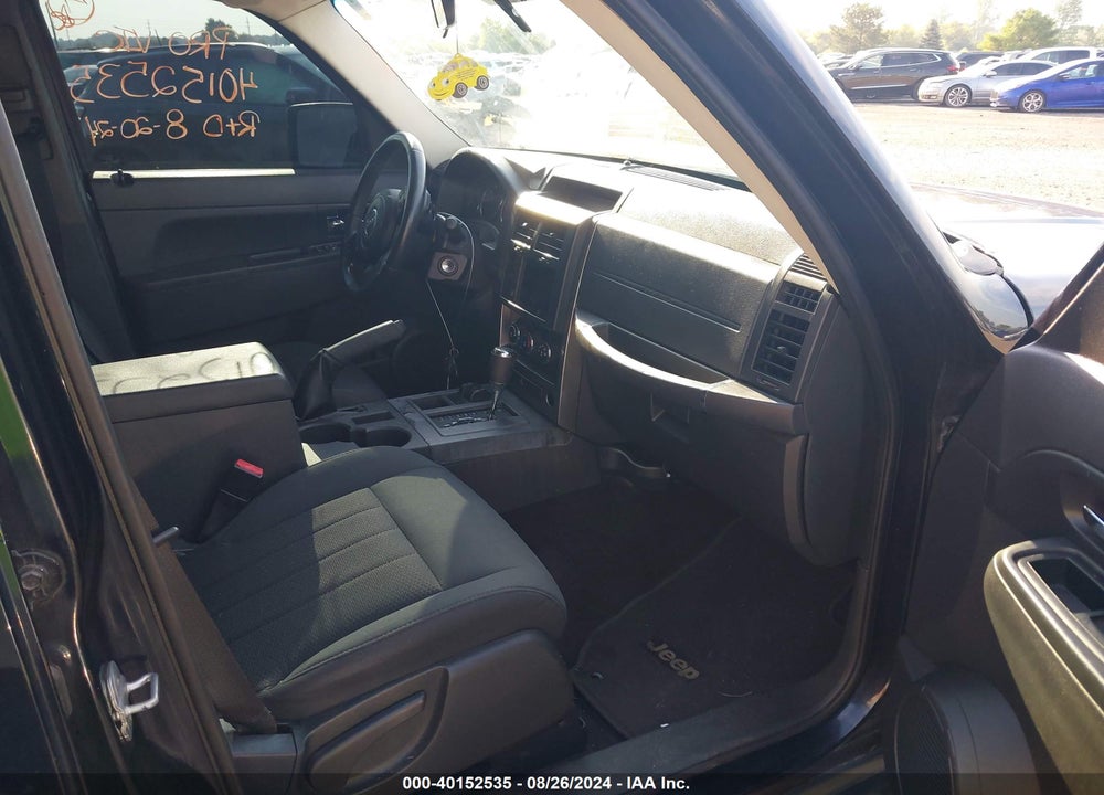 2011 JEEP LIBERTY VIN: 1J4PN2GK0BW550182
