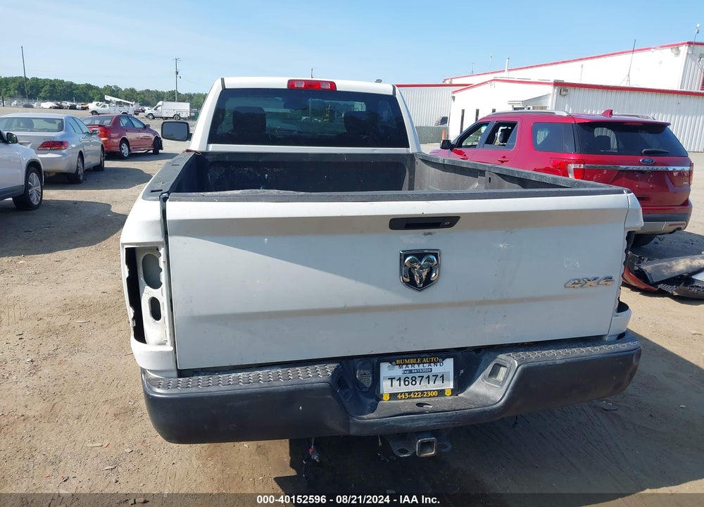 2017 RAM 1500 TRADESMAN REGULAR CAB 4X4 8' BOX VIN: 3C6JR7DG9HG769816