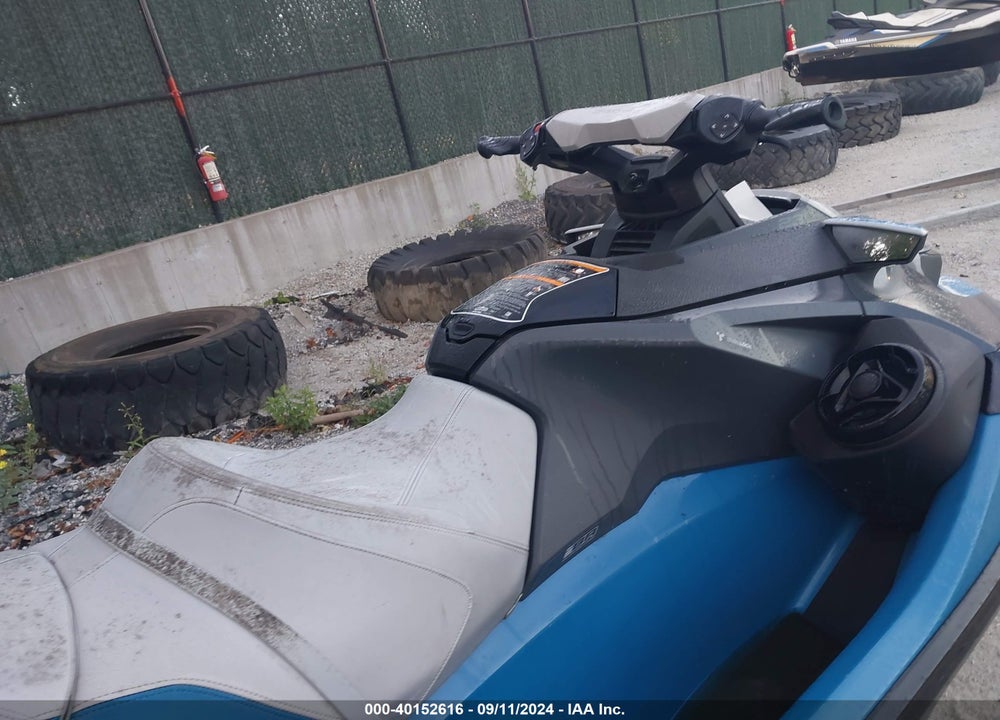 2019 SEADOO GTX 230 LIMITED VIN: 00000YDV24579E919