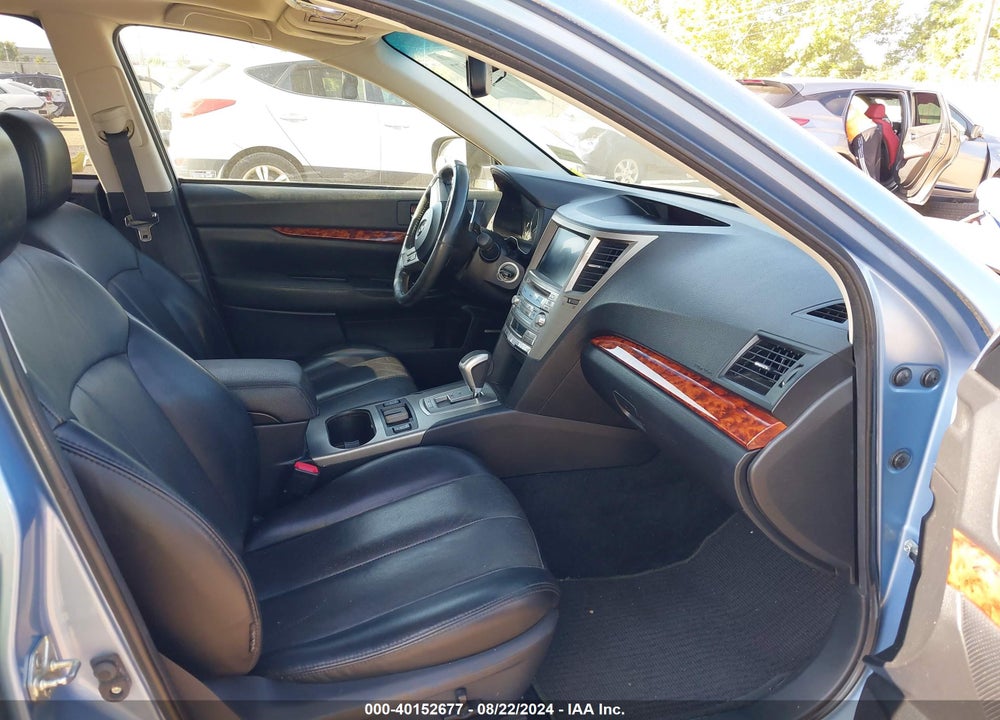 2011 SUBARU OUTBACK 2.5I LIMITED VIN: 4S4BRBLC4B3335596