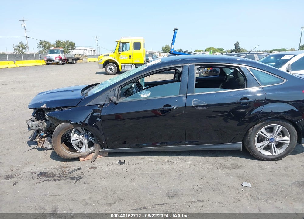 2018 FORD FOCUS VIN: 1FADP3FE5JL261048