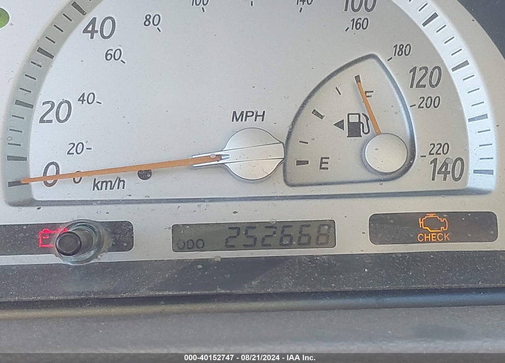 2002 TOYOTA CAMRY LE VIN: JTDBE32K720054683