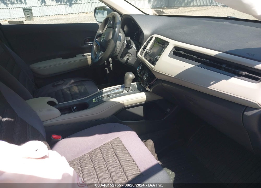 2022 HONDA HR-V AWD LX VIN: 3CZRU6H30NM726453