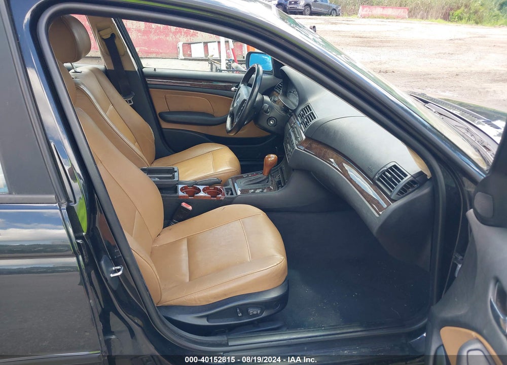 2003 BMW 325I VIN: WBAET37453NJ30383