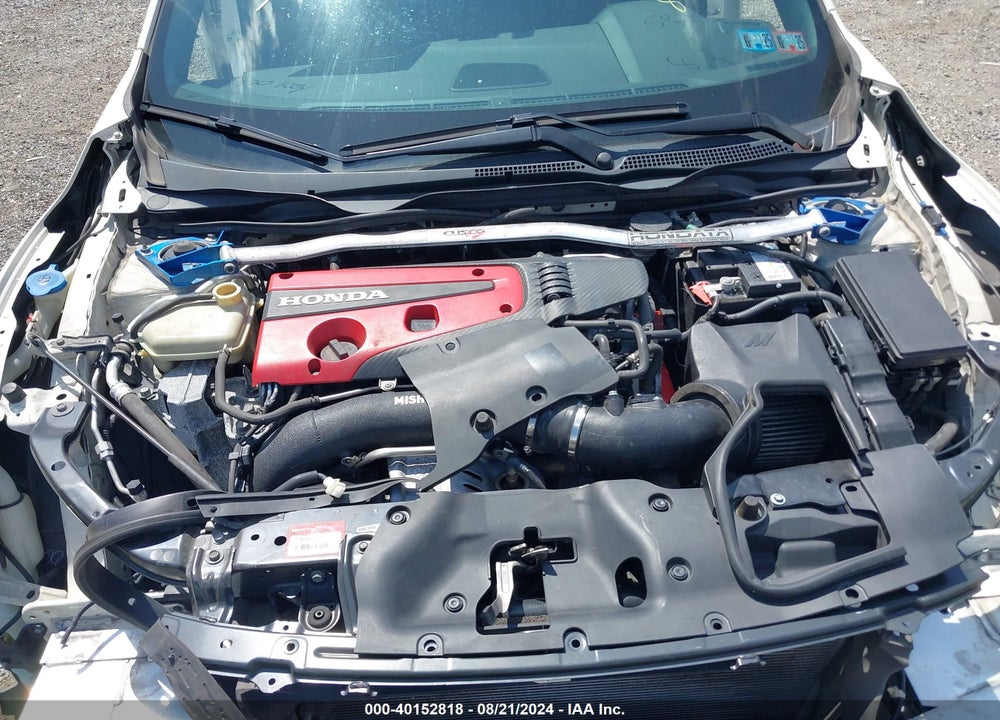 2018 HONDA CIVIC TYPE-R TOURING VIN: SHHFK8G70JU200948