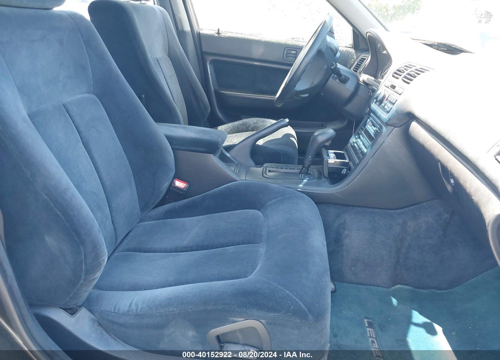 1991 ACURA LEGEND L VIN: JH4KA7658MC015852