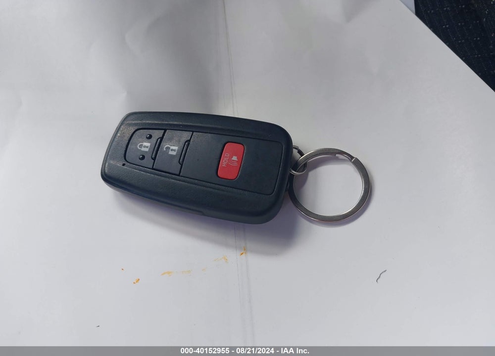 2019 TOYOTA C-HR XLE VIN: NMTKHMBX8KR071903