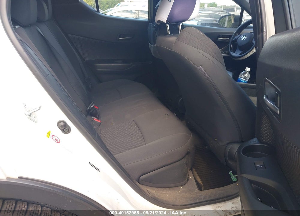 2019 TOYOTA C-HR XLE VIN: NMTKHMBX8KR071903