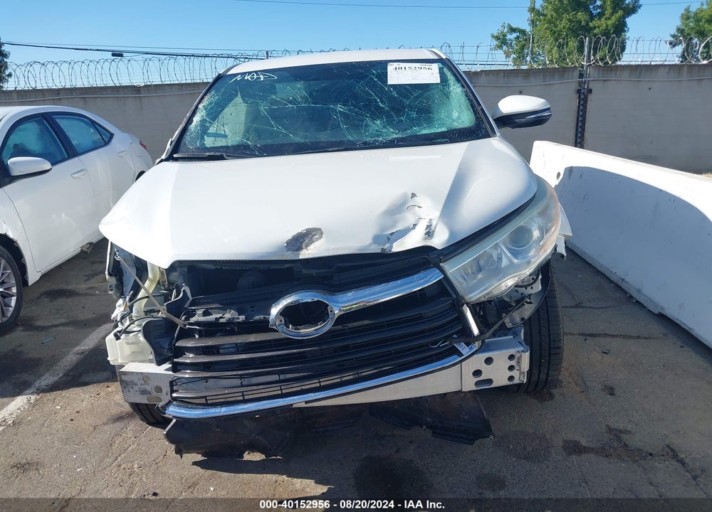 2014 TOYOTA HIGHLANDER LE PLUS V6 VIN: 5TDZKRFH9ES018925