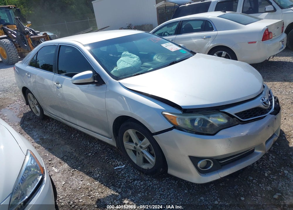 2013 TOYOTA CAMRY SE VIN: 4T1BF1FK4DU227434