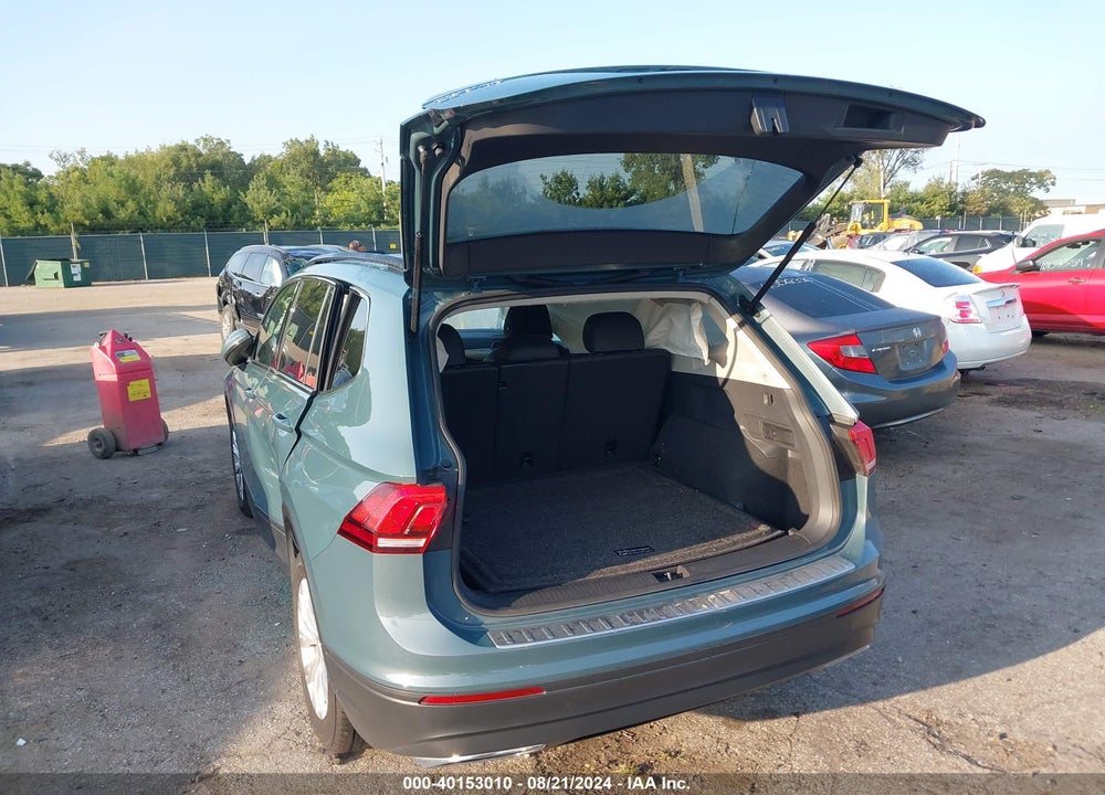 2019 VOLKSWAGEN TIGUAN 2.0T SE/2.0T SEL/2.0T SEL R-LINE/2.0T SEL R-LINE BLACK VIN: 3VV2B7AX4KM104158