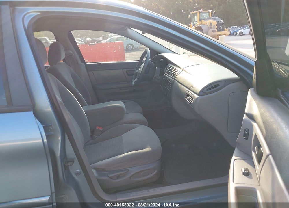 2005 FORD TAURUS SE VIN: 1FAFP53U35A214070