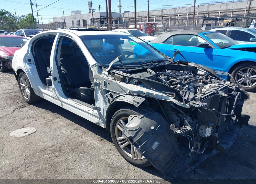 2015 INFINITI Q40 VIN: JN1CV6AP4FM580306