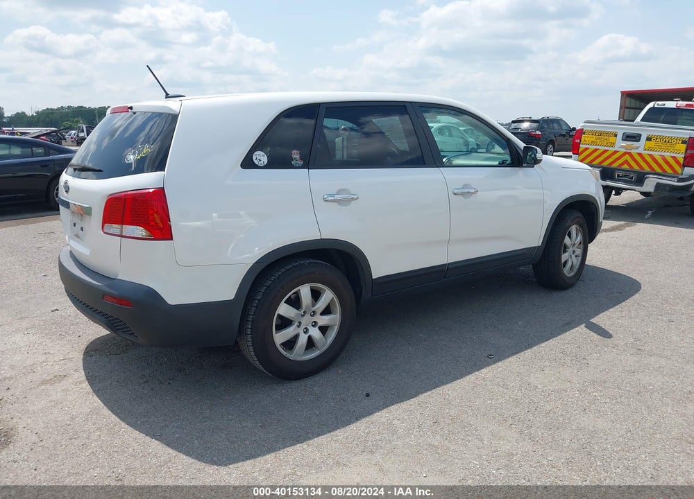 2011 KIA SORENTO LX VIN: 5XYKT3A14BG009158