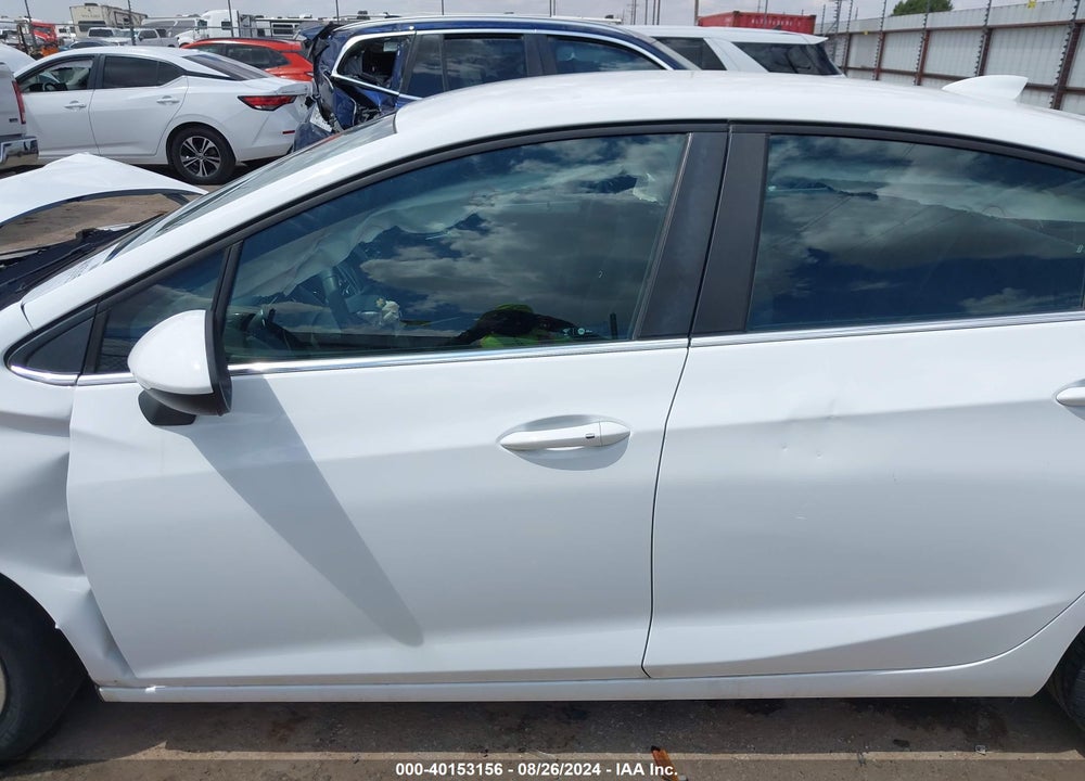 2018 CHEVROLET CRUZE LT AUTO VIN: 1G1BE5SM1J7233247