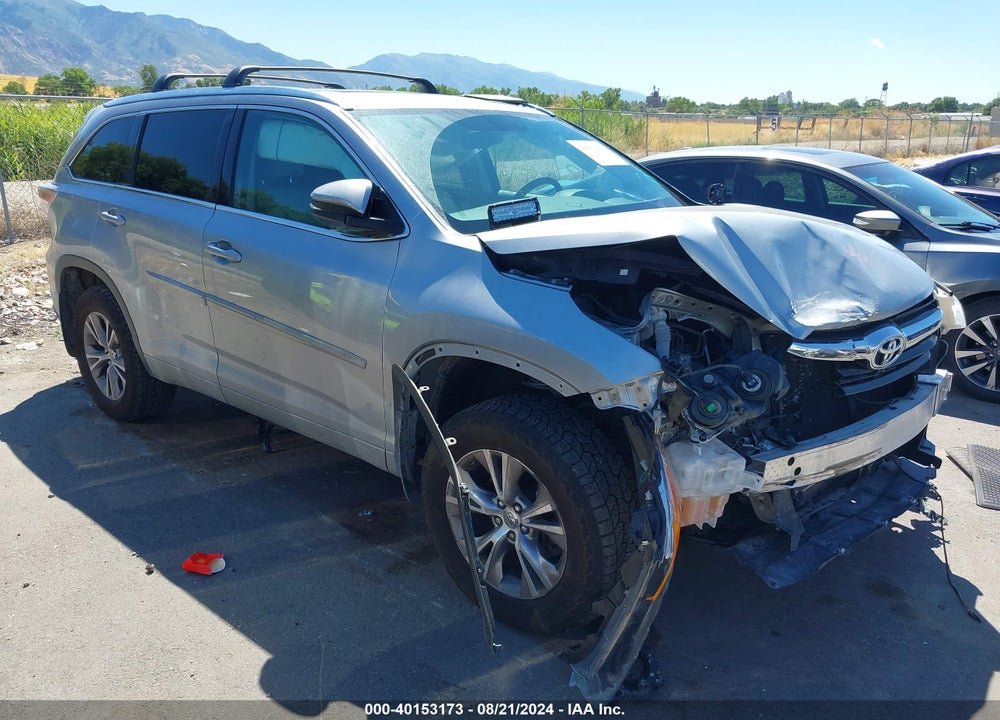 2015 TOYOTA HIGHLANDER XLE V6 VIN: 5TDJKRFH9FS214524