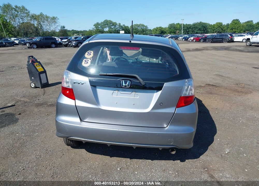 2010 HONDA FIT VIN: JHMGE8H20AS003618