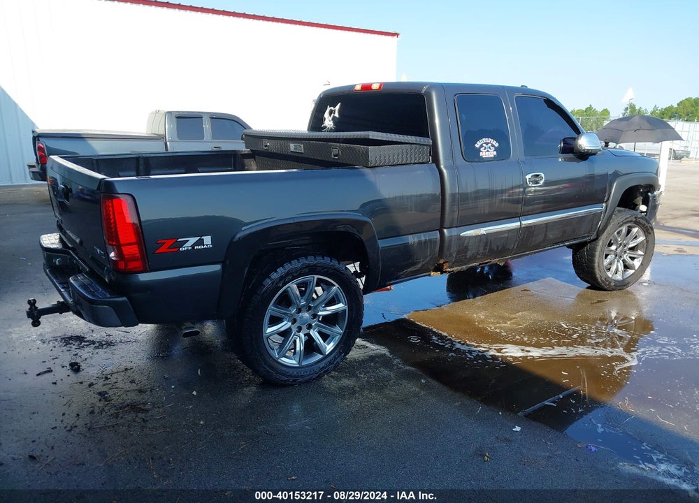 2005 GMC SIERRA 1500 SLT VIN: 1GTEK19BX5E201215