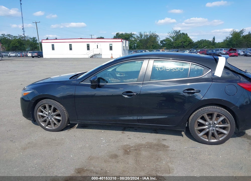 2018 MAZDA 3 TOURING VIN: 3MZBN1L30JM233894