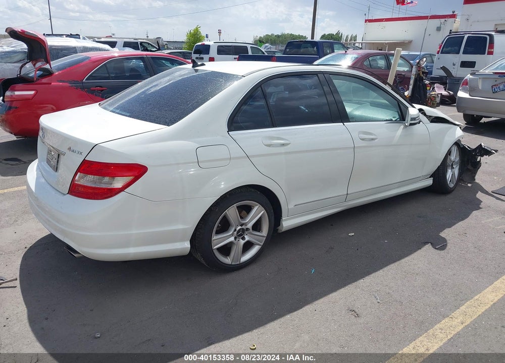 2010 MERCEDES-BENZ C 300 LUXURY 4MATIC/SPORT 4MATIC VIN: WDDGF8BB1AR125621
