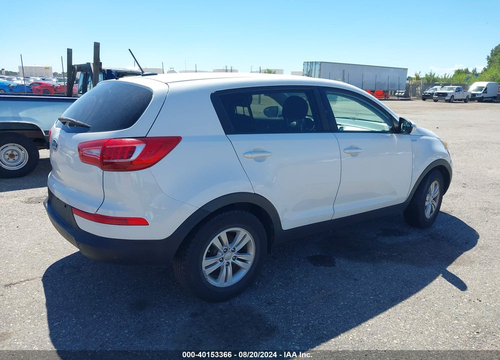 2011 KIA SPORTAGE LX VIN: KNDPBCA2XB7097955