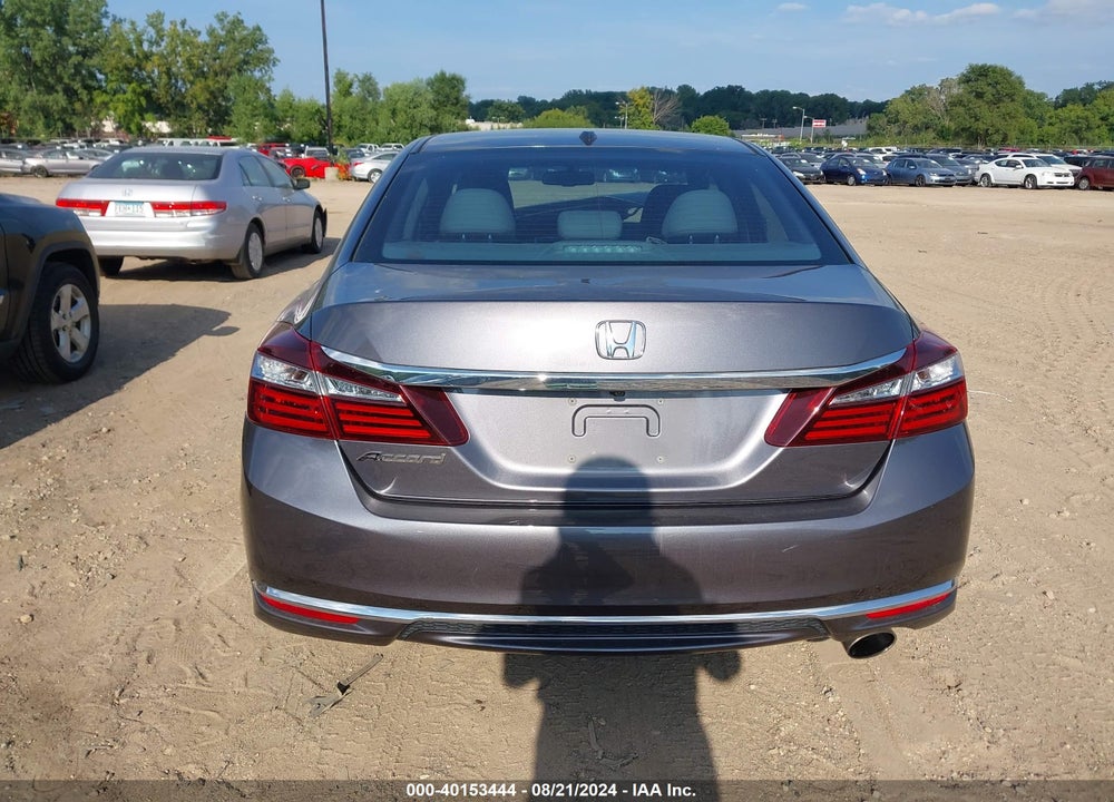 2017 HONDA ACCORD EX-L VIN: 1HGCR2F81HA168510