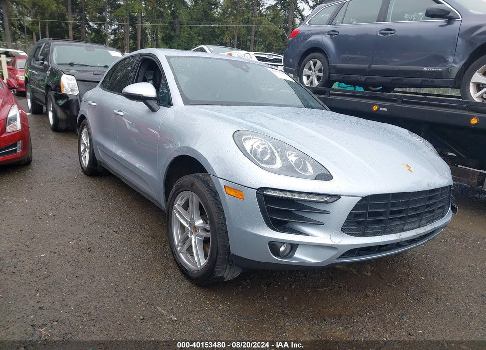 2017 PORSCHE MACAN S VIN: WP1AB2A52HLB13218