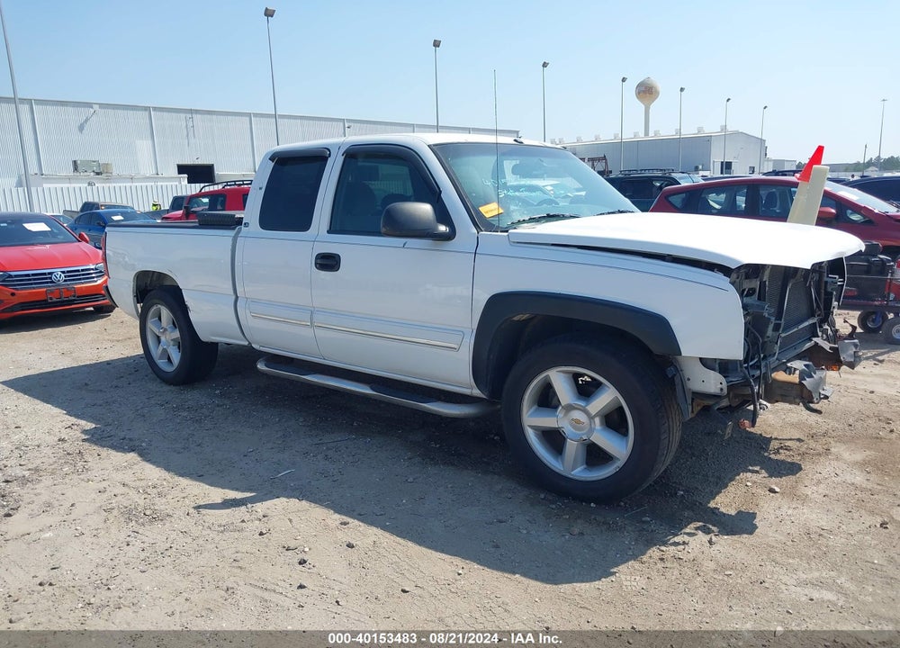 2003 CHEVROLET SILVERADO 1500 LS VIN: 2GCEC19V131178722