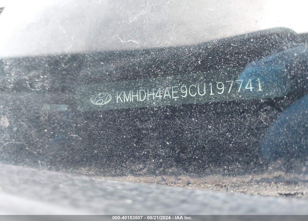 2012 HYUNDAI ELANTRA LIMITED (ULSAN PLANT) VIN: KMHDH4AE9CU197741