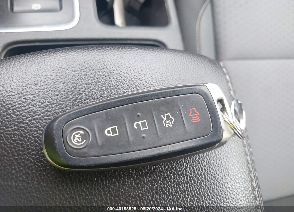 2019 FORD ESCAPE SE VIN: 1FMCU0GD3KUA21877
