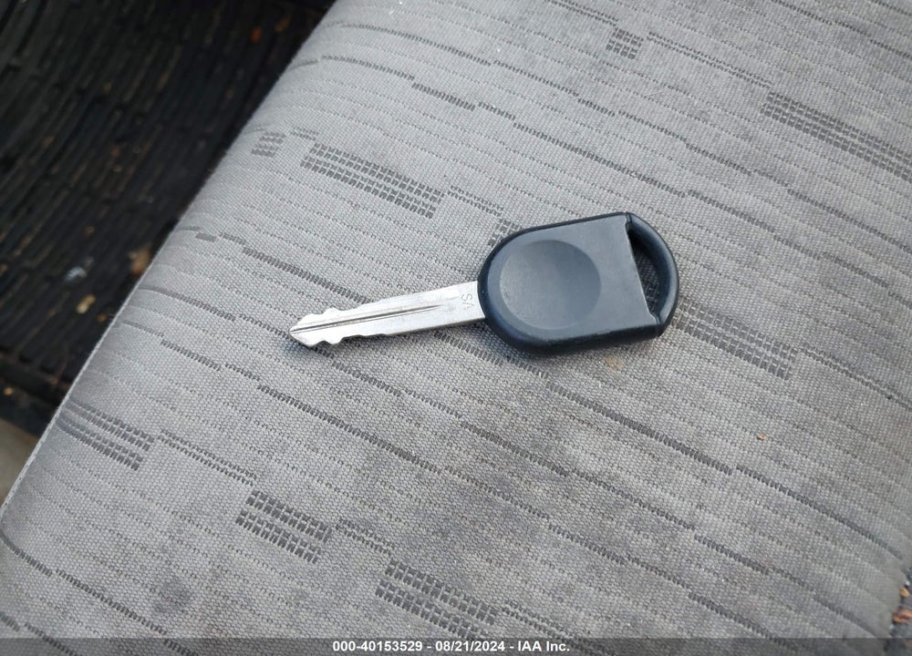 2010 FORD FOCUS SE VIN: 1FAHP3FN9AW104574