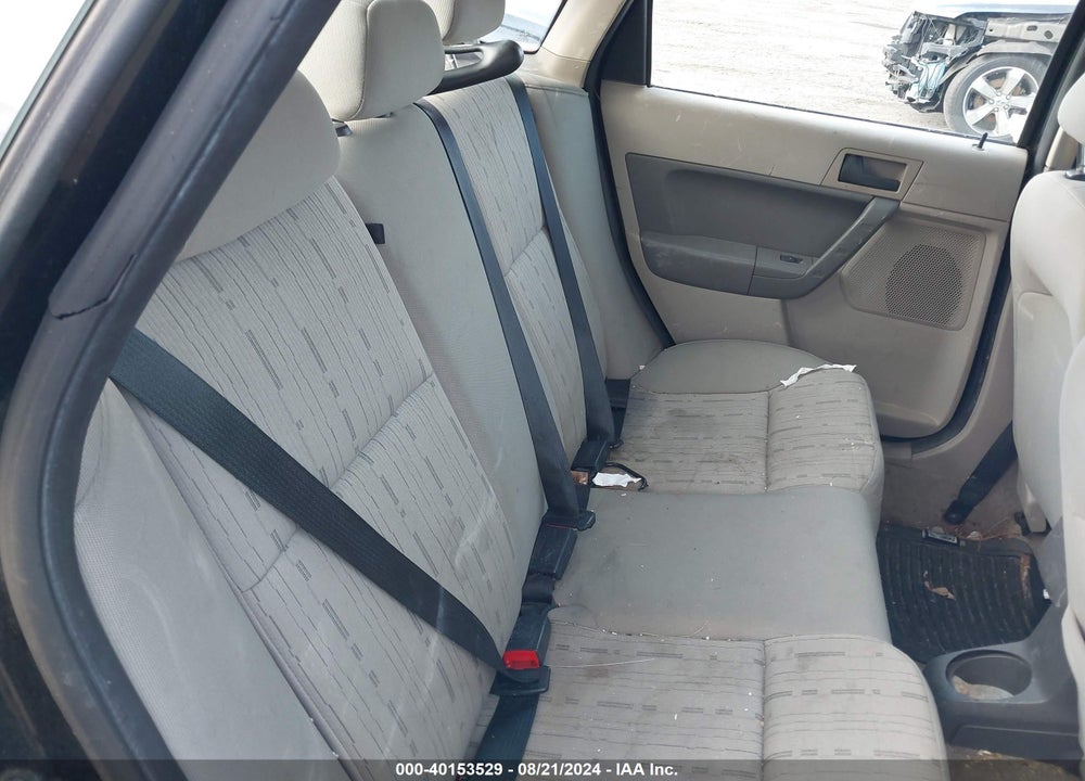 2010 FORD FOCUS SE VIN: 1FAHP3FN9AW104574