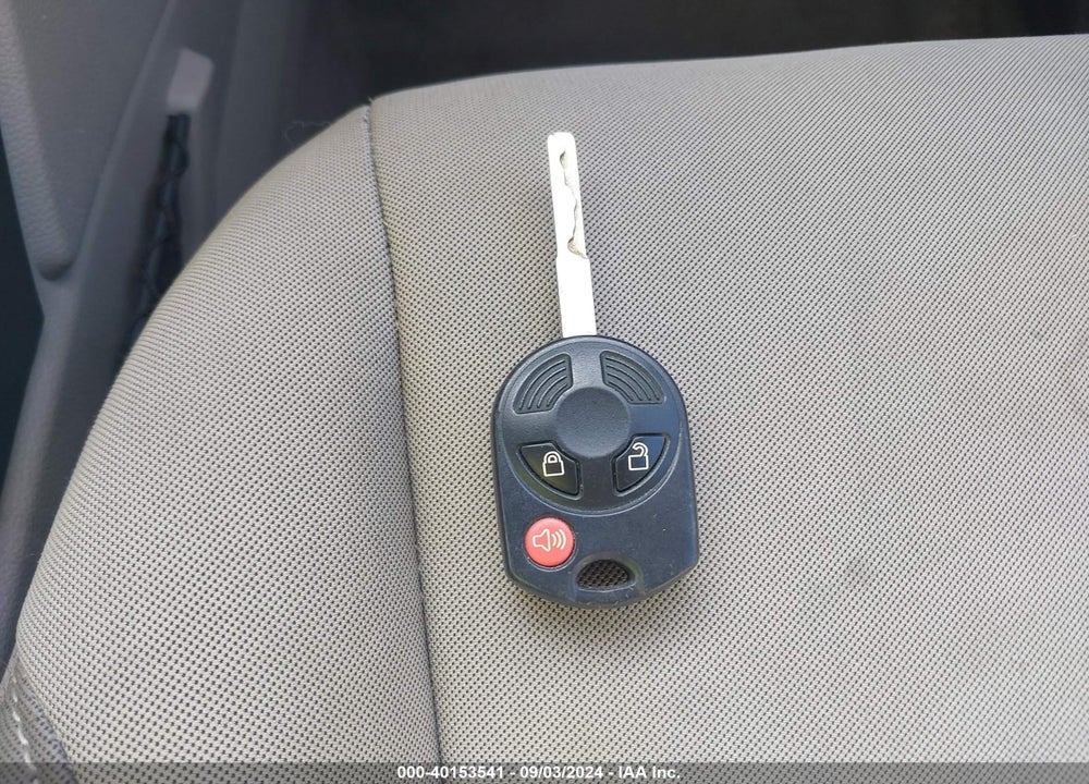 2016 FORD ESCAPE VIN: 1FMCU0G73GUA29950