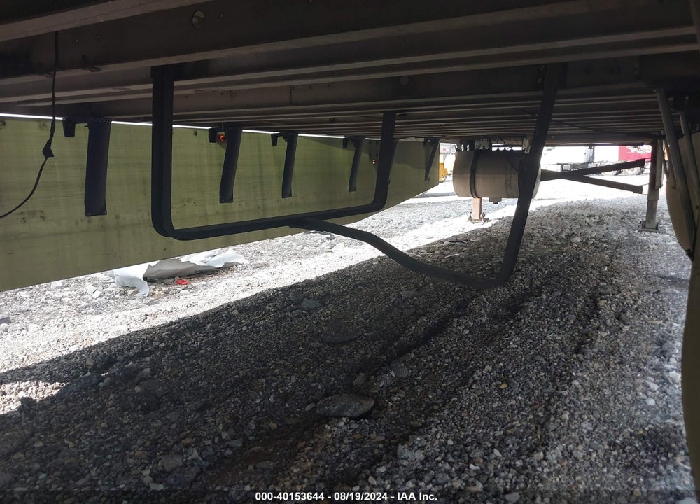 2010 UTILITY TRAILER MFG --- VIN: 1UYVS2532AM926085