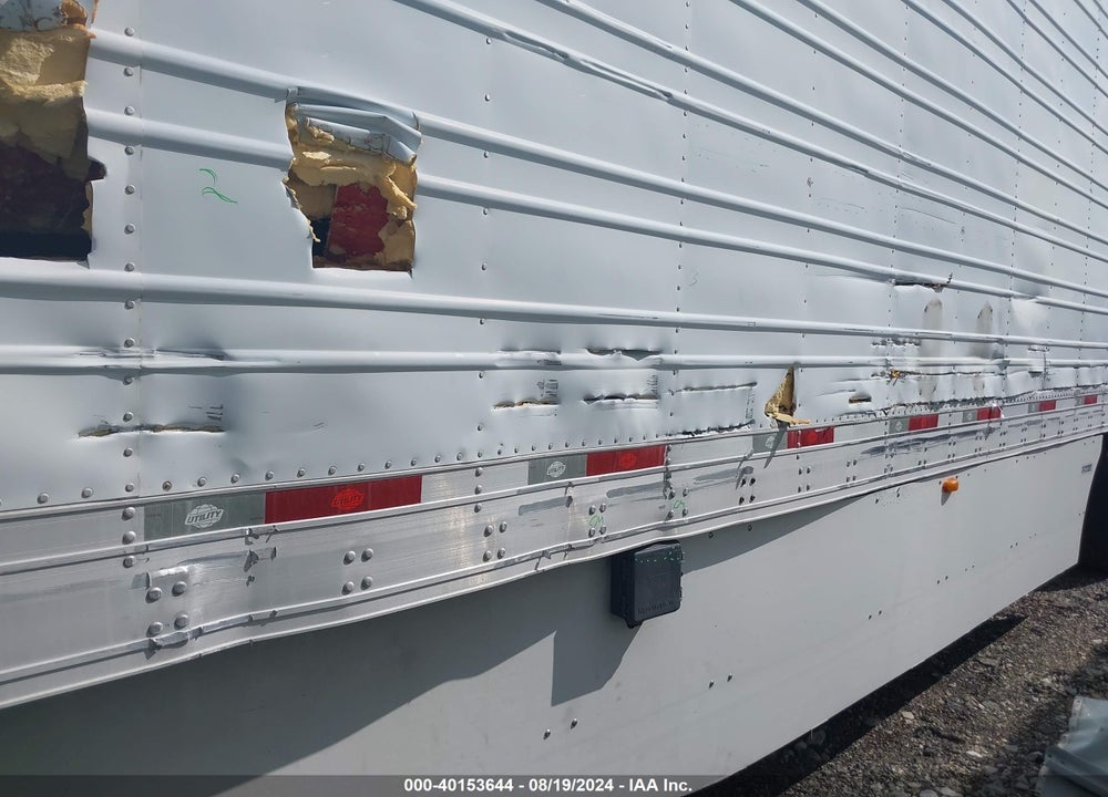 2010 UTILITY TRAILER MFG --- VIN: 1UYVS2532AM926085
