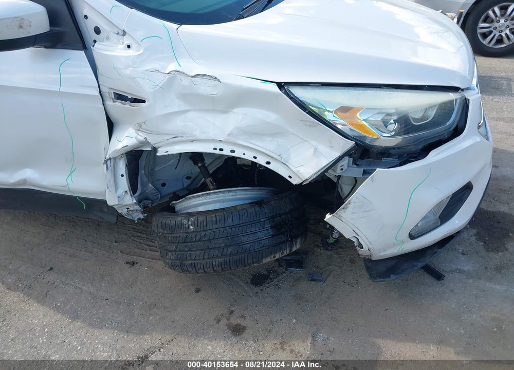2017 FORD ESCAPE SE VIN: 1FMCU9GDXHUA86819